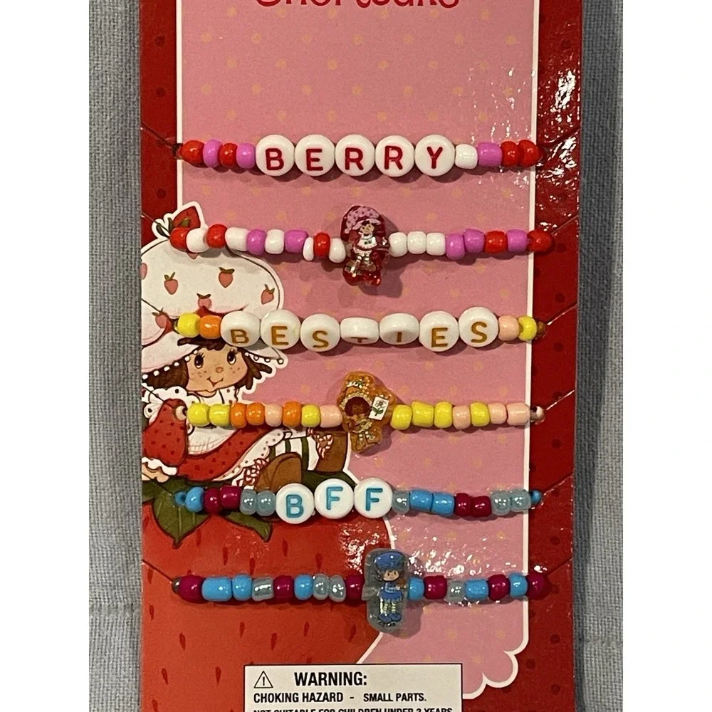 NEW Set World of Strawberry‎ Shortcake Berry Besties Lip Gloss Keychain Bracelet